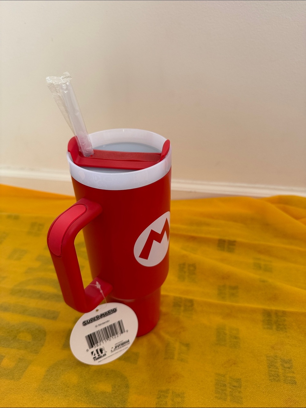 Nintendo Super Mario Luigi Red 40oz Tumbler with Handle - Picture 3 of 6